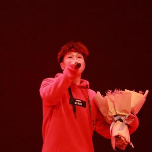 杨晨晨的土豪定制视频内容
